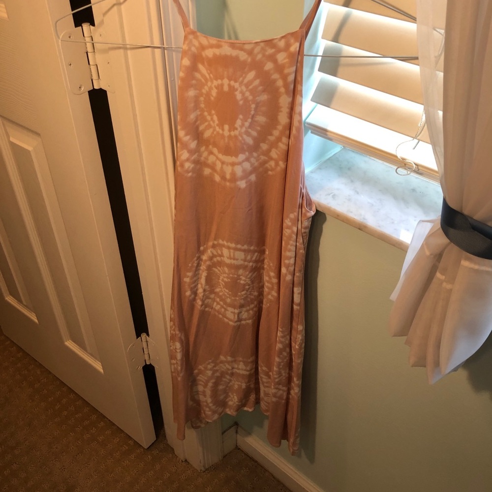 Pink tie-dye dress